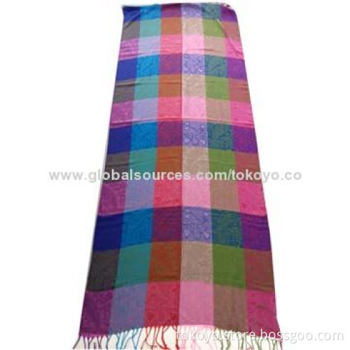 Polyester jacquard scarf with repeat check pattern, 180*70+8cm